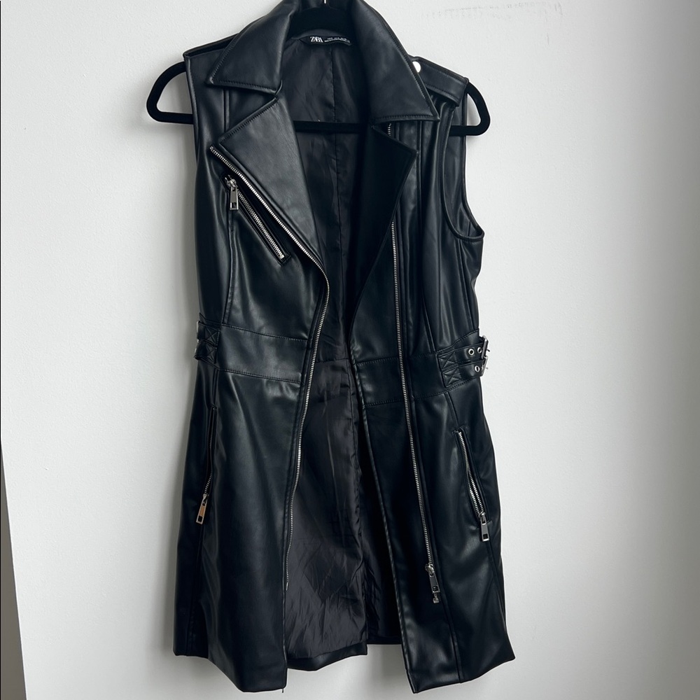 Zara Black Textured Jacket